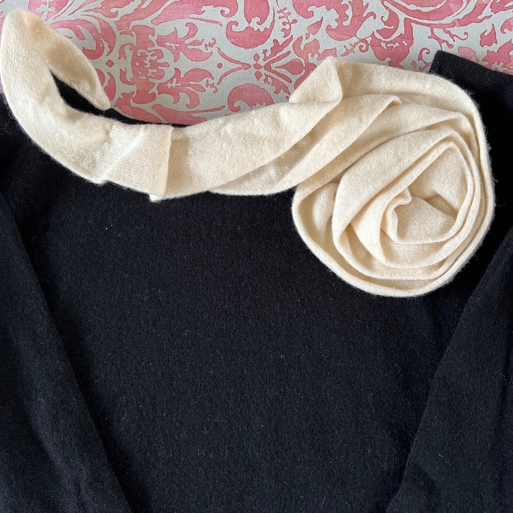 Valentino Cashmere Couture long sleeved cashmere sweater